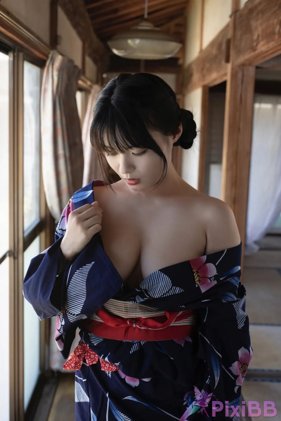 Japanese Idol Mizuki Hoshina FRIDAY digital photo book Take off your yukata PixiBB (23)